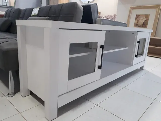 MUEBLE BAJO TV KNOTY BLANCO O MARRÓN