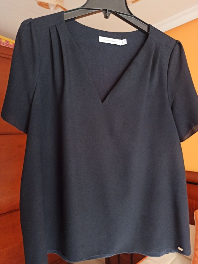 Blusa negra Pedro del Hierro