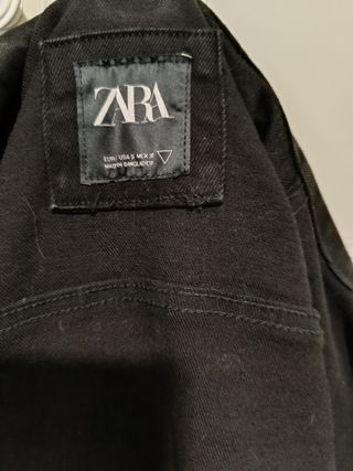 Chaqueta vaquera Zara negra