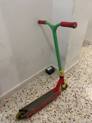 Patinete Stunt Scooter Verde-Rojo