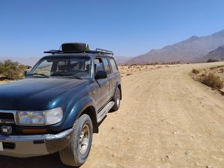 Baca para Toyota Land Cruiser 80