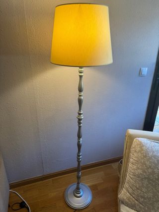 Lámpara de pie madera Maisons du monde