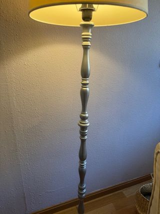 Lámpara de pie madera Maisons du monde