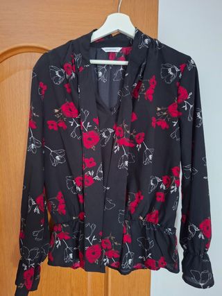 Blusa TERRANOVA flores roja S