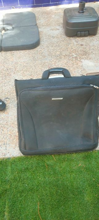 Porta traje negro