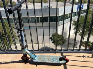 Patinete Oxelo MID5 azul