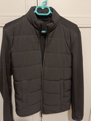 Chaqueta acolchada negra hombre