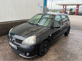 Renault Clio 2004