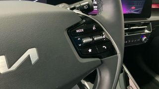 Kia Niro BEV 65KWH 150KW E-NIRO EMOTION 204 5P
