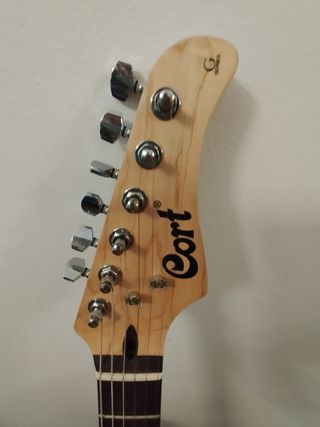 Guitarra eléctrica Cort + Amplificador Blackstar