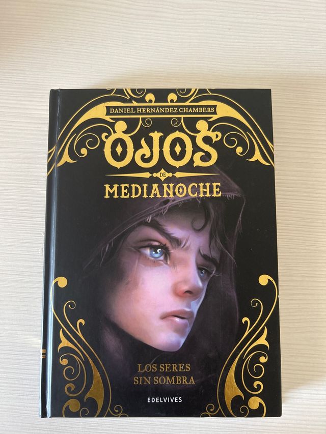Ojos de medianoche, los seres sin sombra