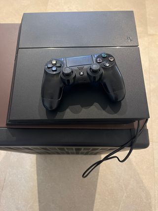 PS4 (PlayStation 4) 500GB + mando