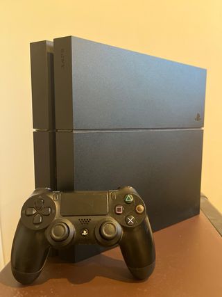 PS4 (PlayStation 4) 500GB + mando