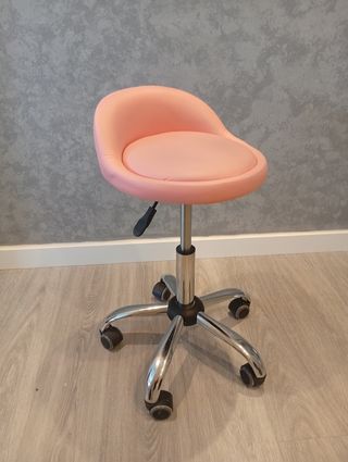 Taburete giratorio rosa