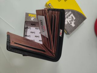 Cartera Lois - Piel - Negra y Marrón