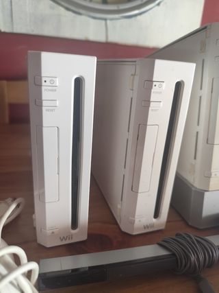 3 consolas Nintendo Wii blancas