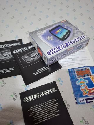 Game Boy Advance (Nintendo) - traslúcido/Morado