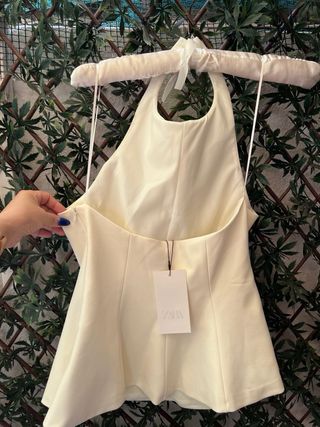 Blusa blanca sin mangas, talla M