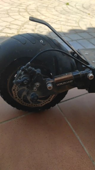MTB o bici dé montaña y dé paseo y regalo patinete