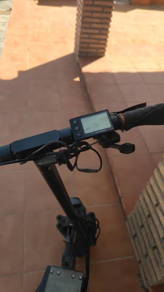 MTB o bici dé montaña y dé paseo y regalo patinete