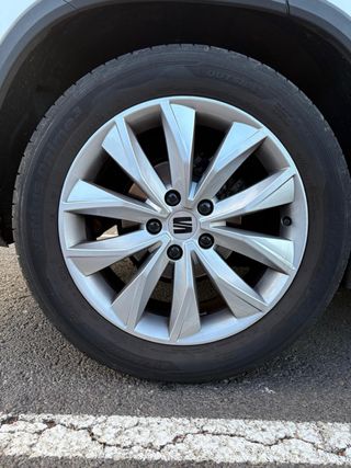 4 Llantas SEAT Ateca (5x112)+ 4 Neumáticos Hankook