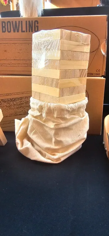 Jogo tipo Jenga de Madeira