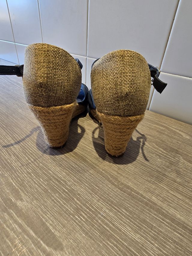 Sandalias cuña azul marino - talla 36