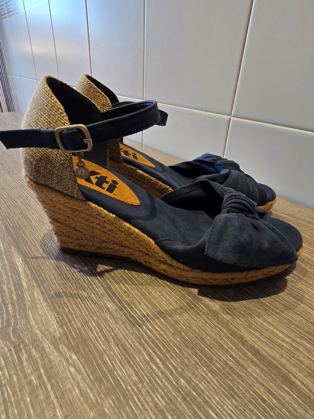 Sandalias cuña azul marino - talla 36