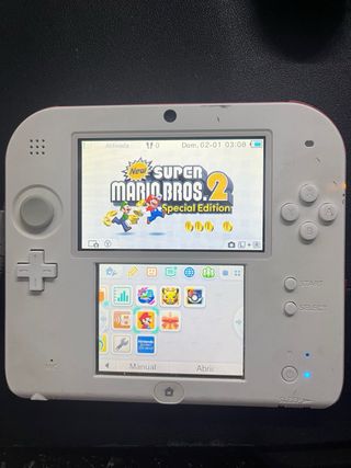 Nintendo 2DS blanca y roja + Super Mario Bros 2