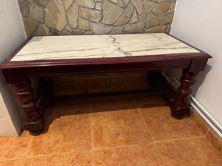PRECIO NEGOCIABLE!!
Mesa mármol-madera marrón.