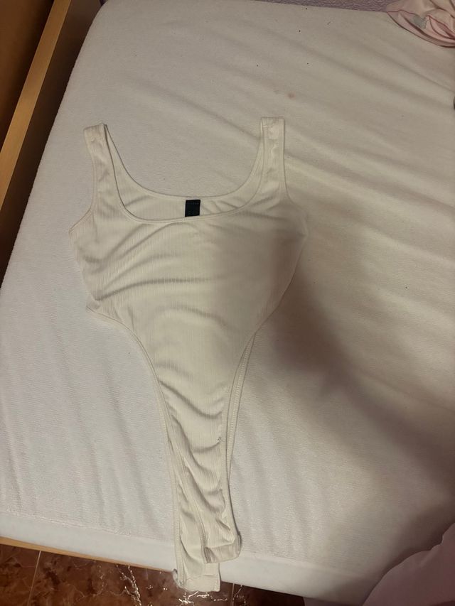 Bodysuit blanco de canalé