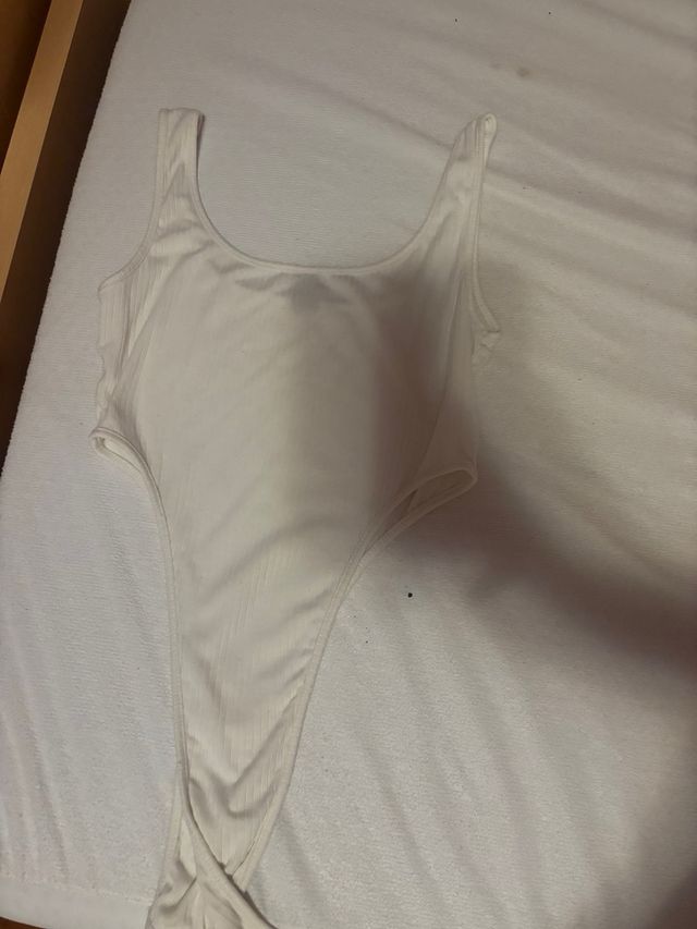 Bodysuit blanco de canalé