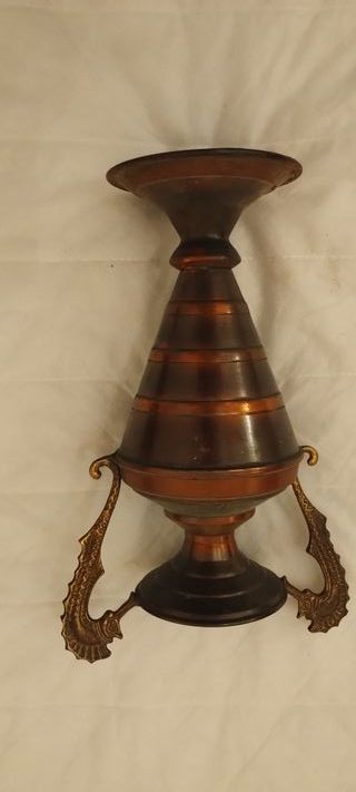 Vaso in rame antico
