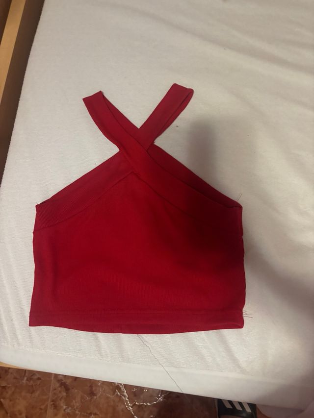Top rojo cruzado