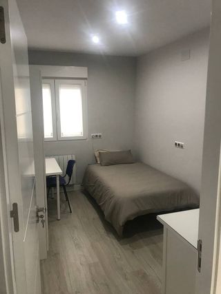 SE ALQUILA HABITACIÓN TODOS LOS GASTOS INCLUIDOS
