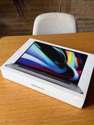 MacBook Pro 16" 2020 - i9, 32GB, 1TB