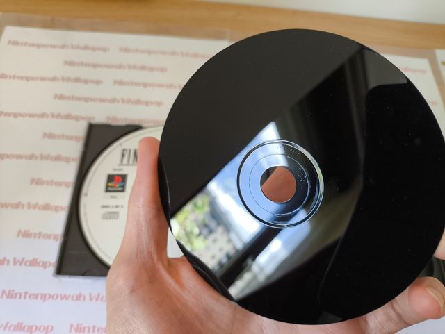 Final Fantasy VII PAL inglés - PlayStation