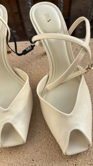 Sandalias Zara blanco roto