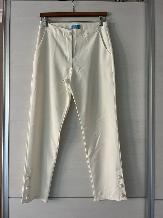 Pantalones blancos Hug & Clau