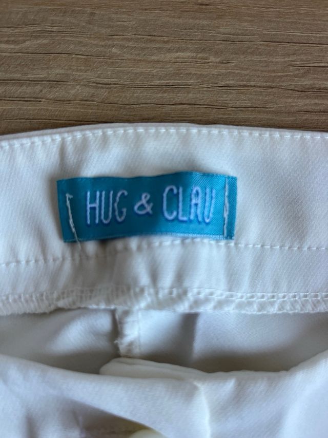 Pantalones blancos Hug & Clau