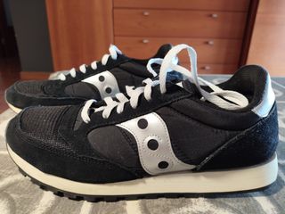 Zapatillas Saucony Jazz - Negras y Plateadas