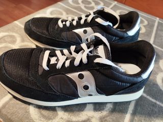 Zapatillas Saucony Jazz - Negras y Plateadas