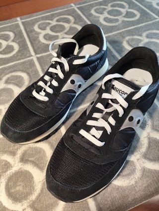 Zapatillas Saucony Jazz - Negras y Plateadas