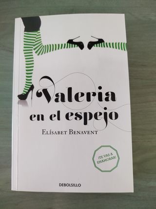 Valeria en el espejo