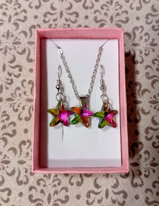 Collar y pendientes estrella multicolor