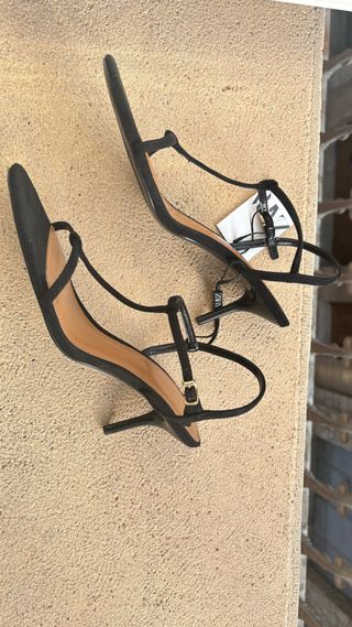 Sandalias negras Zara - Tacón