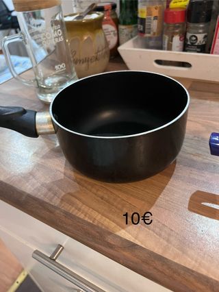 Sartén pequeña negra - 10€