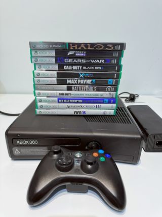 Xbox 360 Slim 256 GB + 11 juegos