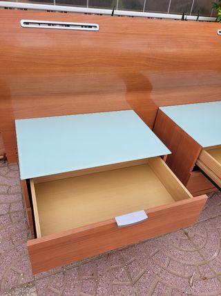 Cabecero cama + 2 mesitas + cómoda