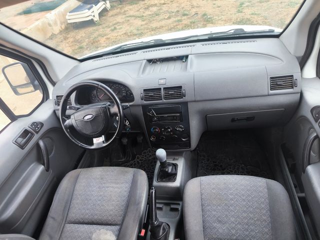 Ford Transit Connect 2005